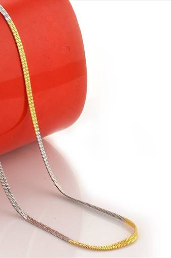 Dual Tone Simple Neck Chain Which can be used alone or you can add your Pendant in It.