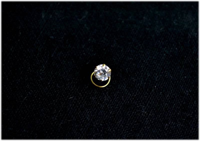7 Diamond Designer Floral Nose Pin
