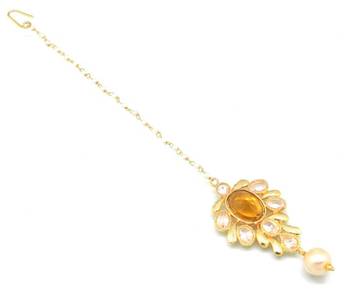 Leaf Shaped Maang Tikka Decorated With American Diamond 1