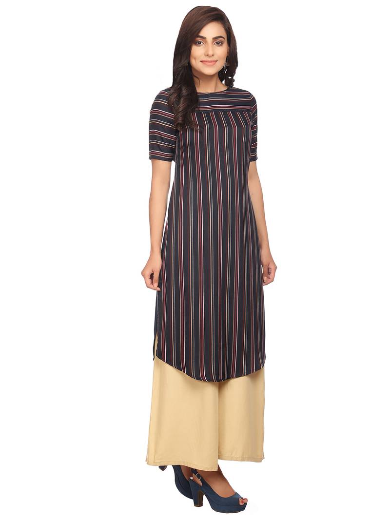 Blue printed crepe stitched kurti