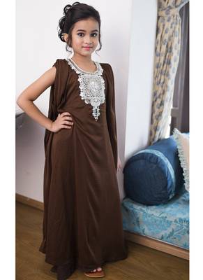 Brown Color Arabic Style Kaftan For Kids 2