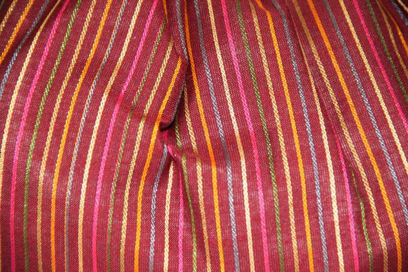 Dark Red Threaded Multiple Strips Side Cling