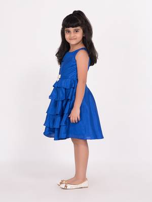 Frill dress 3