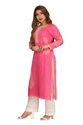 Magenta Embroidered Cotton Chikankari Kurti 1