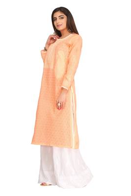 Peach Embroidered Cotton Chikankari Kurti  3