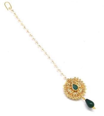 Leaf Work Maang Tikka With Crystal 3