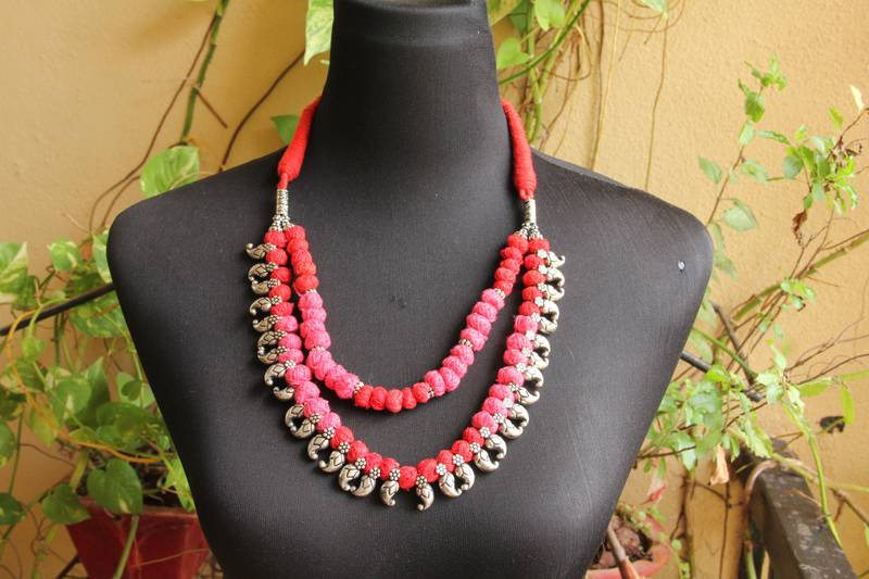 Multi layer thread wrapped beads necklace