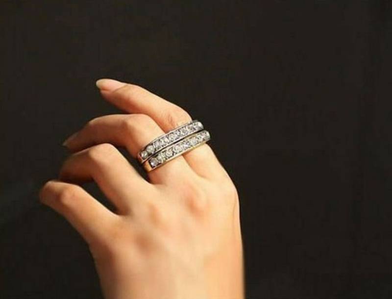 vintage rhinestone silver two finger ring