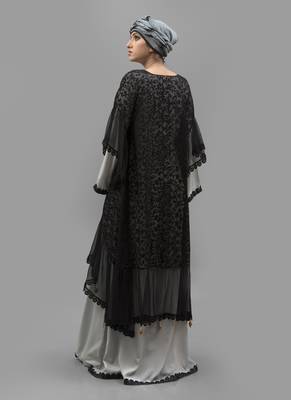 Multicolor Thread Work Crepe , Brasso , Net Fabric Islamic Maxi Arabian Style Casual Daily Wear Abaya With Hijab 3
