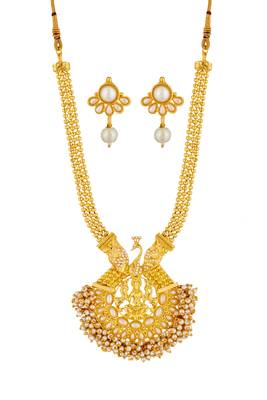 Gold necklaces 2