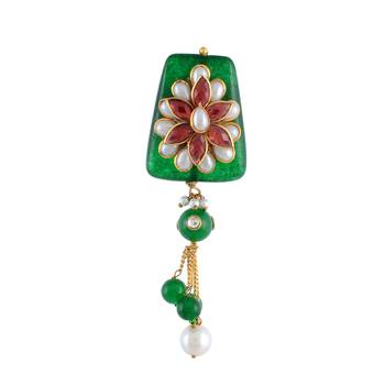 Green Pearl Kundan Onyx Designer Saree Pin 1