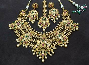 Elegant queenly padmavat matt finish chokar necklace set 1