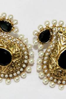 Antique Gold Plated Black N White Pearls Tops