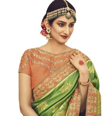 Parrot green woven silk saree with blouse 2