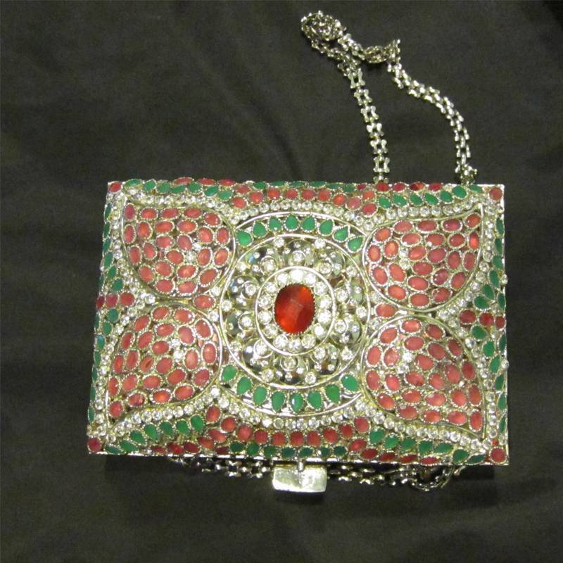 Royal rajwada clutch !!