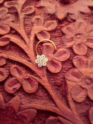 9 Diamond Designer Floral Red Nose Pin 2