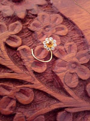 9 Diamond Designer Floral Nose Pin 1