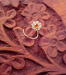 9 Diamond Designer Floral Nose Pin
