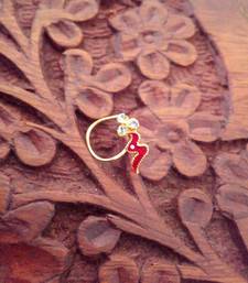 3 Diamond Designer Floral Nose Pin