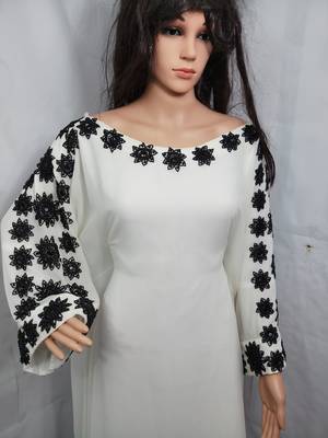 White georgette zari work stones and beads embellished islamic style arabian look party wear farasha 2