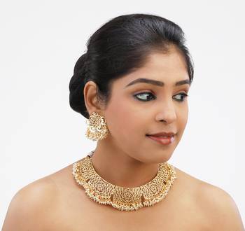 Gold Plated With Shell Pearls Choker Necklace Set 2