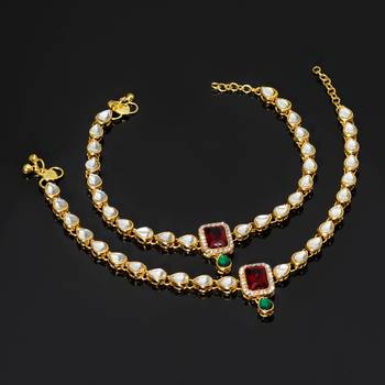 Maroon & Green Color Kundan Anklets For Women 2