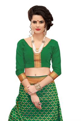 Green woven banarasi silk saree with blouse 4
