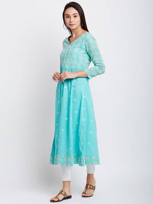 Green woven cotton chikankari-kurtis 4