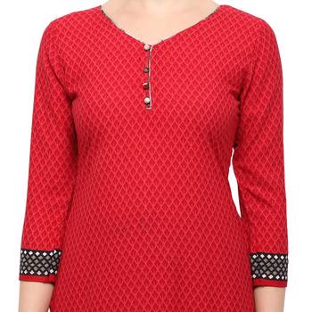 Red abstract print crepe salwar 4
