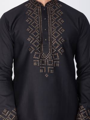Men Black Cotton Kurta And Pyjama Set 2