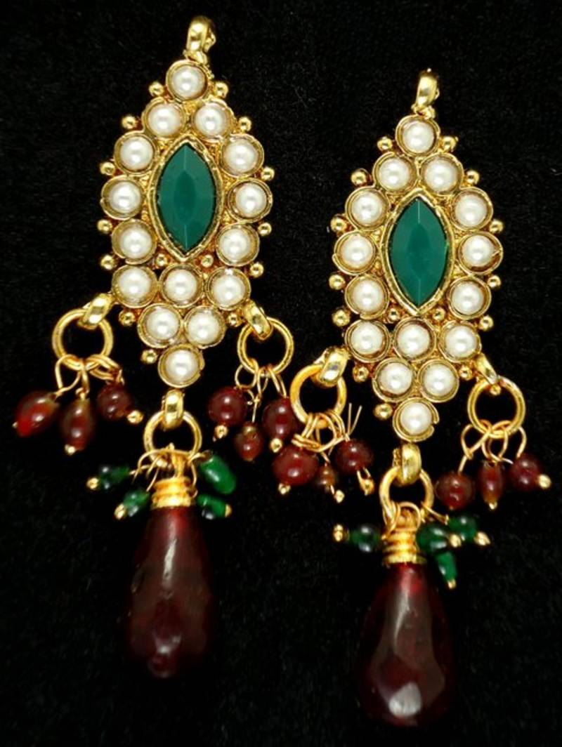 Polki necklace set.