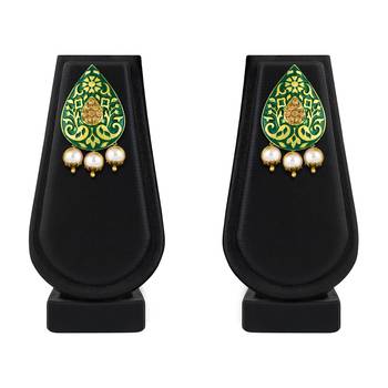 Designer Meenakari Work Gold Plated With Antique Lct Stone Pendant Set For Women 4
