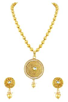 Cluster Round Shape Gold Plated Pendant Set For Women