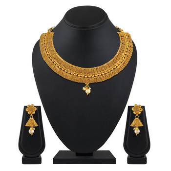 Jalebi Shape Traditional Gold Plated Choker Style Necklace Set For Women 2