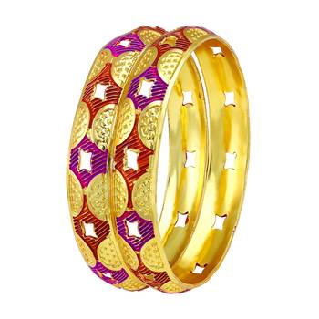 Gleaming Meenakari Work Gold Plated Enamel Bangle For Women 1