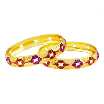 Gleaming Meenakari Work Gold Plated Enamel Bangle For Women 2