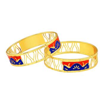 Glistening Wave Shape Gold Plated Bangle For Women 2
