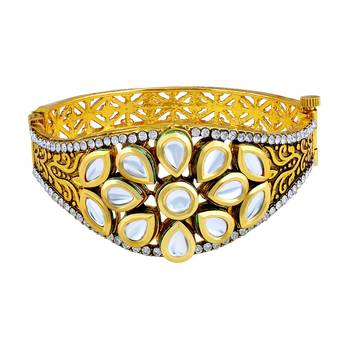 Brilliant Mehandi Design Gold Plated Kundan Kada For Women 1