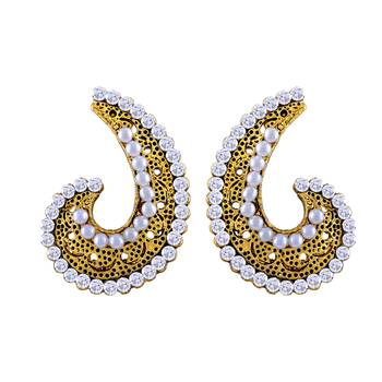 Gleaming Dangle & Drop Gold Plated Combo Of 4 Earring For Women 5