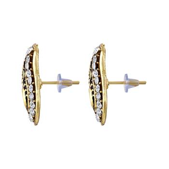 Enchanting Gold Plated Stud Earring For Women 2