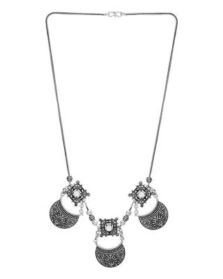 Silver Pearl Necklaces 2