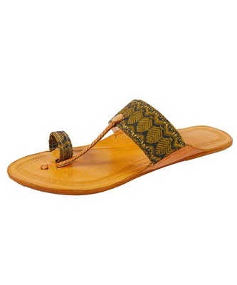 ladies normal chappal