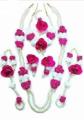 Pink necklaces 1