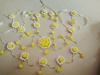 Yellow necklaces 1