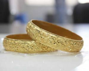 Broad Look Like Gold Dyed Bracelet Pair By Leshya 2