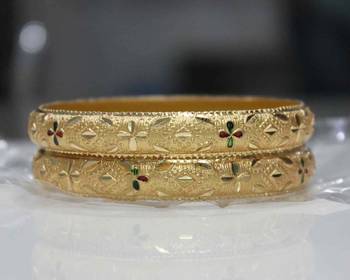 Set Of 2 Gold Dyed Bracelets With Etching Design 3