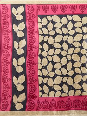 Beige printed crepe saree with blouse 4
