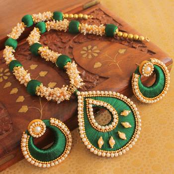 Awesome Handmade Silk Therad Green Necklace Set 1