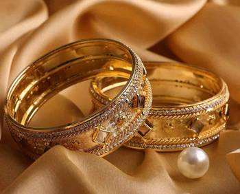 Beautiful Golden Bracelet Pair With Intricate Stonework 1