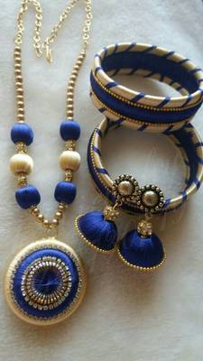 Blue necklaces 1